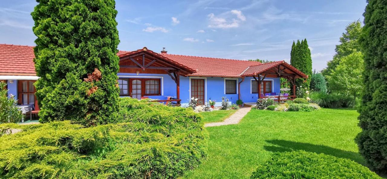 Magyar Apartmanhazak I-Iii. Залакарош Экстерьер фото