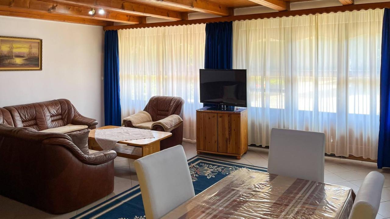 Magyar Apartmanhazak I-Iii. Залакарош Экстерьер фото