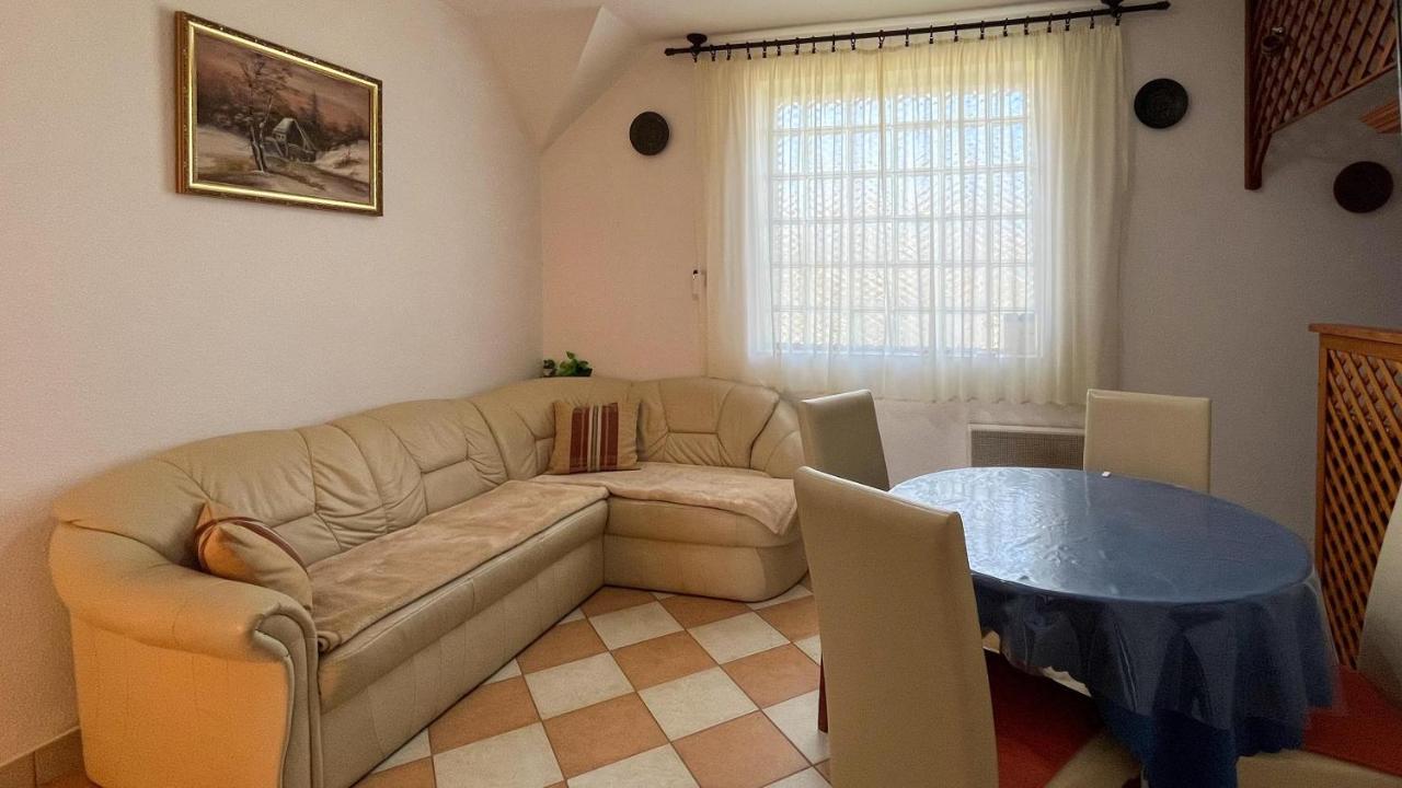 Magyar Apartmanhazak I-Iii. Залакарош Экстерьер фото