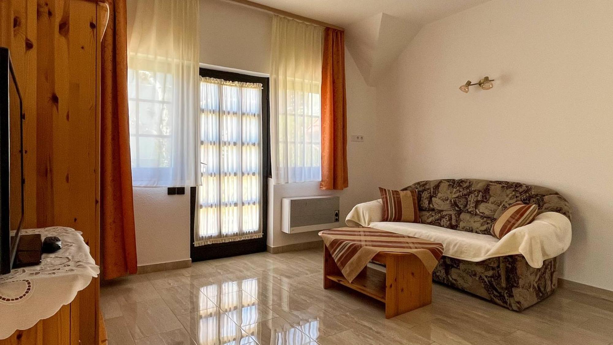 Magyar Apartmanhazak I-Iii. Залакарош Номер фото